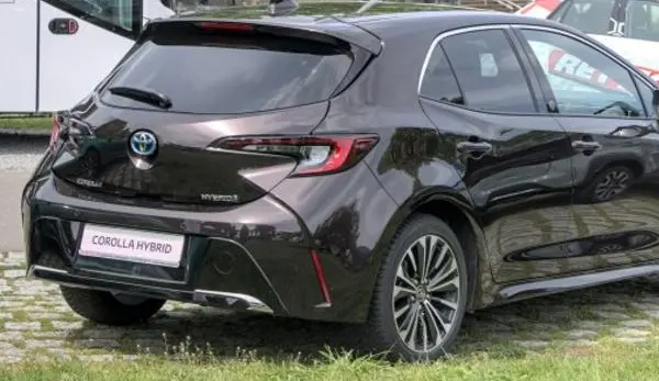 Toyota Corolla Hatchback XII (E210, facelift 2022)-7