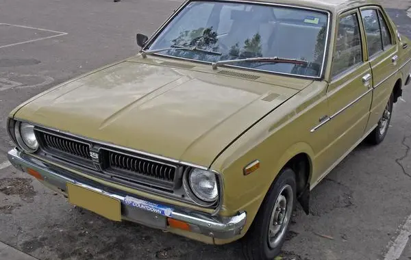 Toyota Corolla III (E30, E40, E50, E60)
