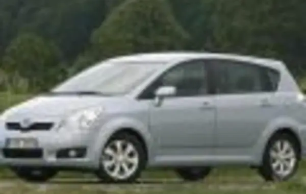Toyota Corolla Verso II (AR10, facelift 2007)-3