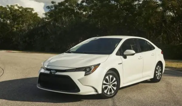 Toyota Corolla XII (E210) (USA)-1