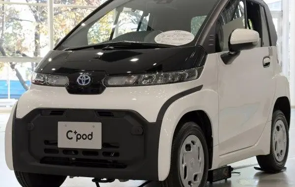 Toyota C+pod