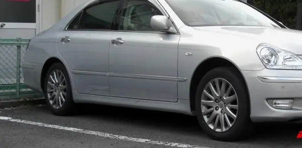 Toyota Crown Majesta IV (S180)