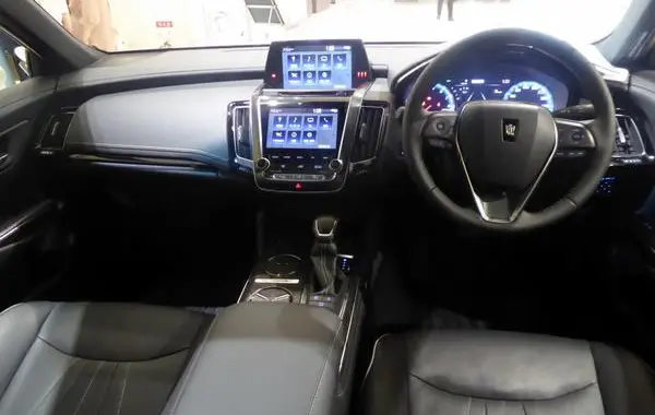Toyota Crown XV (S220)-5