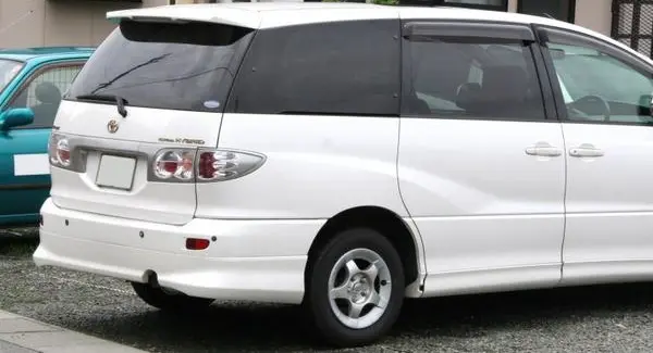 Toyota Estima II-0