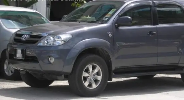 Toyota Fortuner I