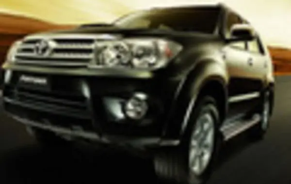 Toyota Fortuner I (facelift 2008)-5