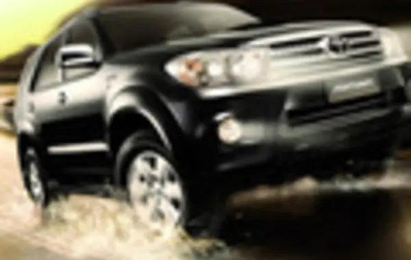Toyota Fortuner I (facelift 2008)-7