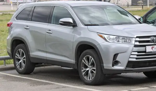 Toyota Highlander III (facelift 2016)-1
