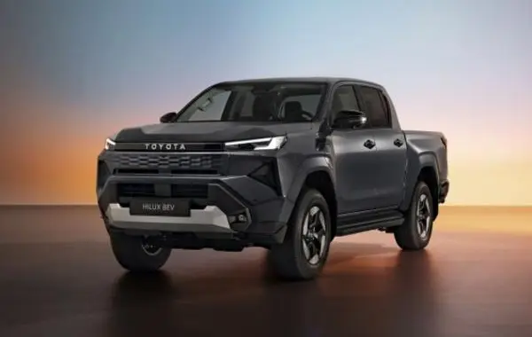 Toyota Hilux Double Cab IX