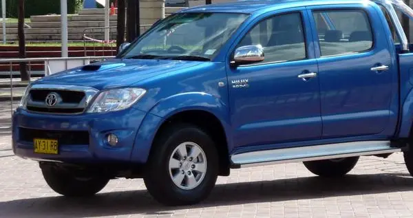 Toyota Hilux Double Cab VII (facelift 2008)-3