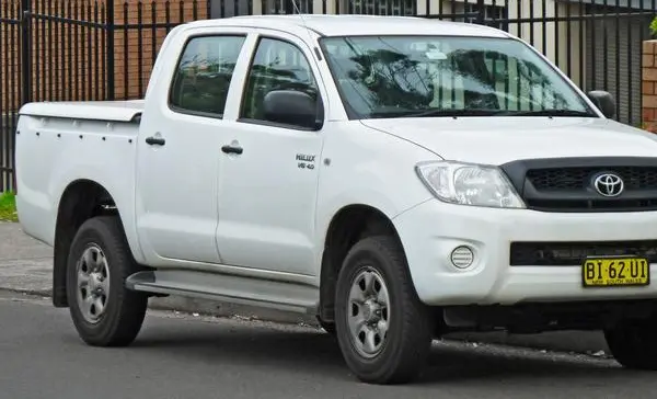 Toyota Hilux Double Cab VII (facelift 2008)-1