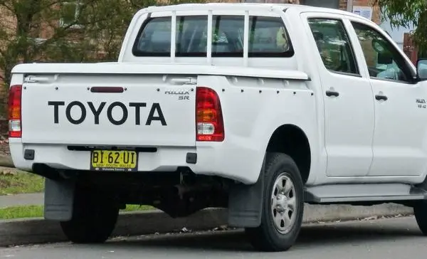 Toyota Hilux Double Cab VII (facelift 2008)-2