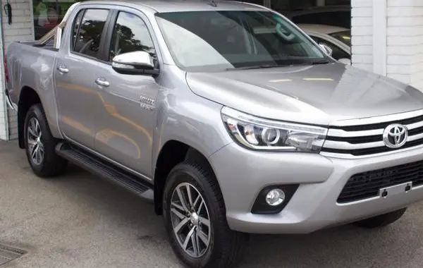 Toyota Hilux Double Cab VIII