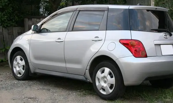 Toyota Ist-0