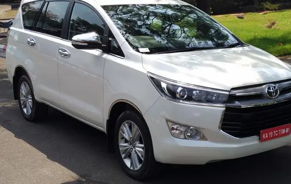 Toyota Kijang Innova II-1