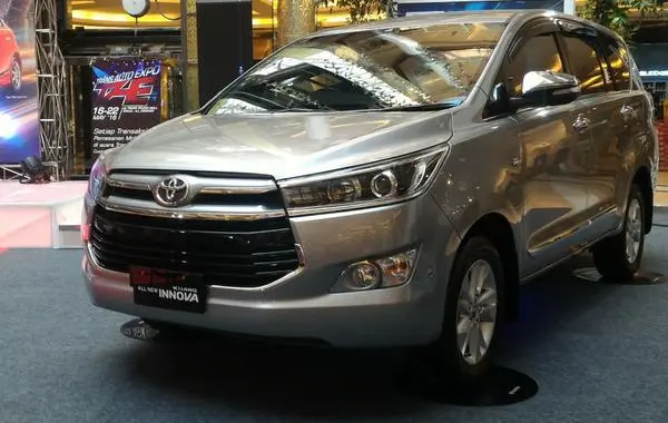 Toyota Kijang Innova II