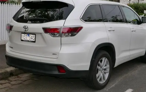 Toyota Kluger III-0