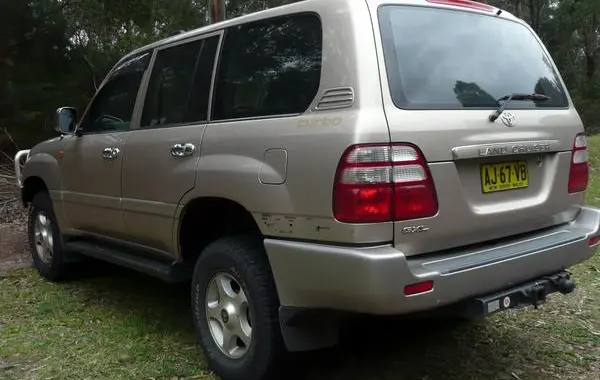 Toyota Land Cruiser (J100, facelift 2002)-2