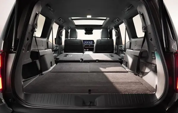 Toyota Land Cruiser (J250)-1