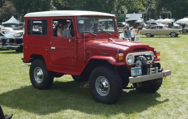 Toyota Land Cruiser (J40) Hard top-1