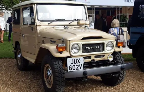 Toyota Land Cruiser (J40) Hard top-6