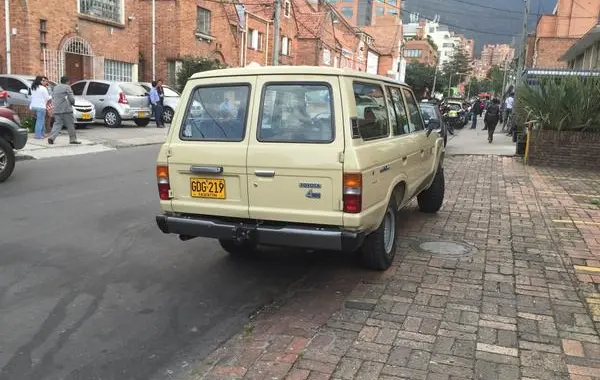 Toyota Land Cruiser (J60) Wagon-0