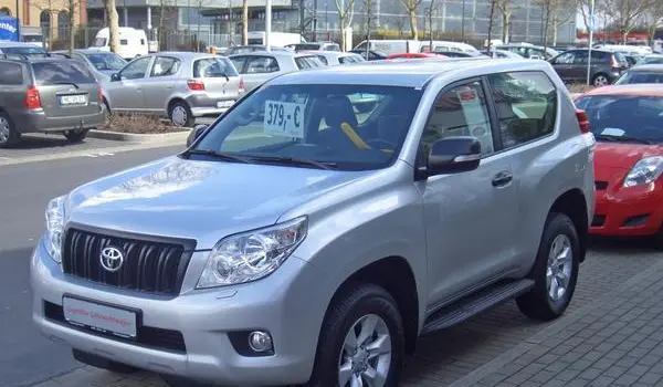 Toyota Land Cruiser Prado (J150) 3-door-1