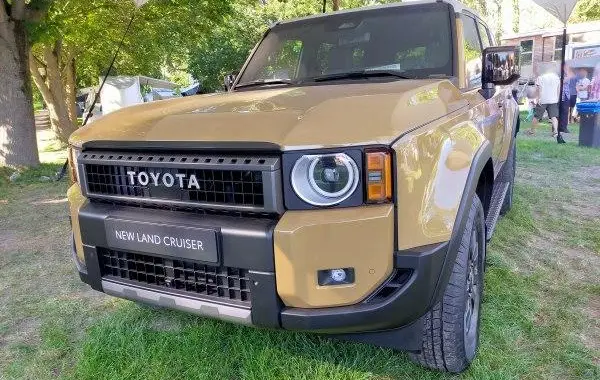 Toyota Land Cruiser Prado (J250)