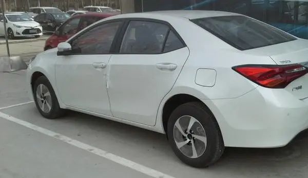 Toyota Levin (facelift 2017)-0