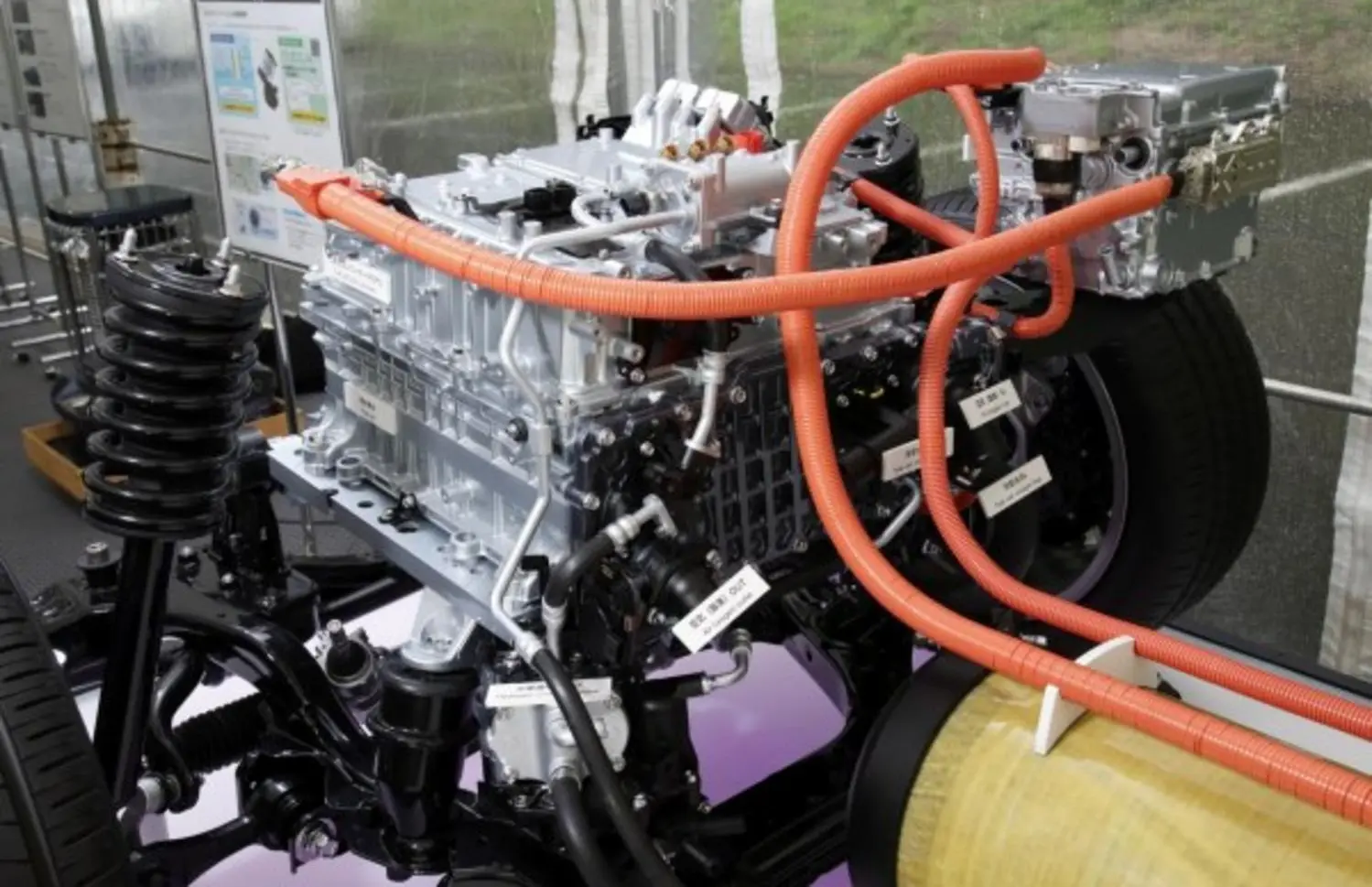 Toyota Mirai II-7