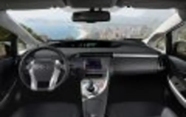Toyota Prius III (ZVW30)-6