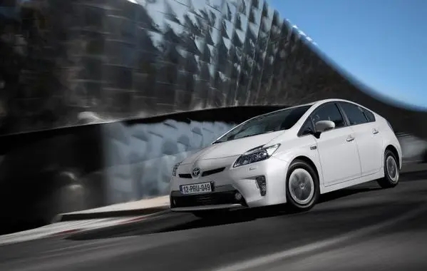 Toyota Prius III (ZVW30)