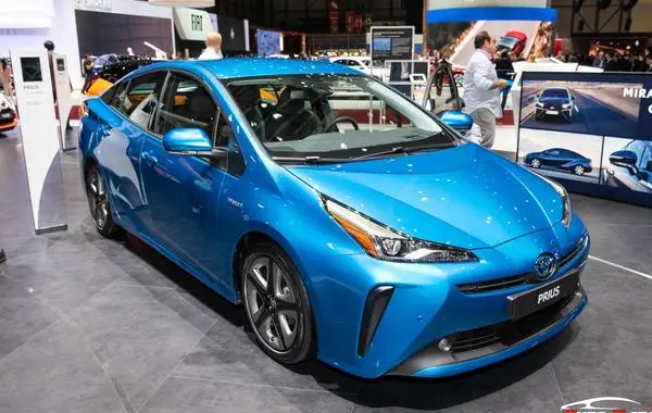 Toyota Prius IV (XW50, facelift 2018)-3