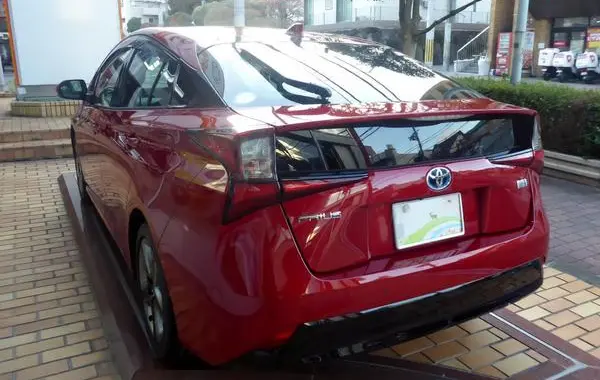 Toyota Prius IV (XW50, facelift 2018)-8