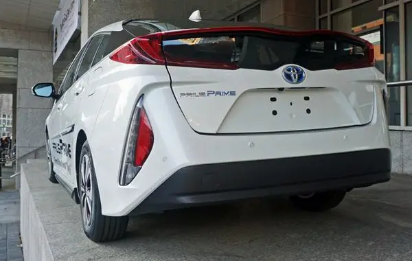Toyota Prius IV (XW50, facelift 2018)-0