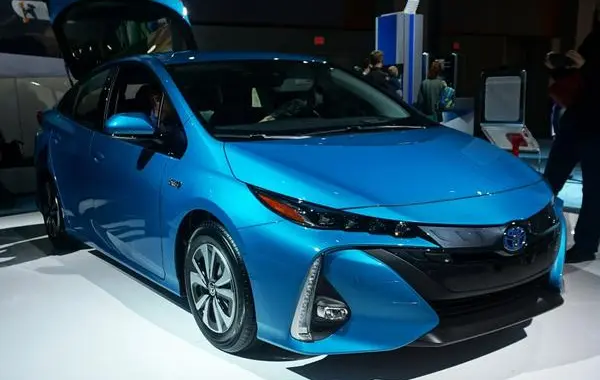 Toyota Prius IV (XW50, facelift 2018)-6