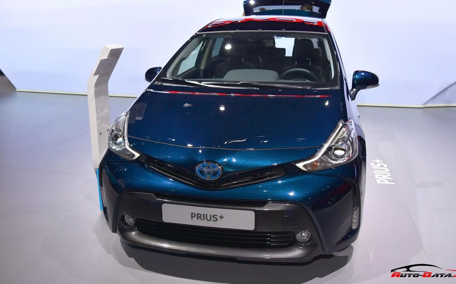 Toyota Prius+ (facelift 2015)-2
