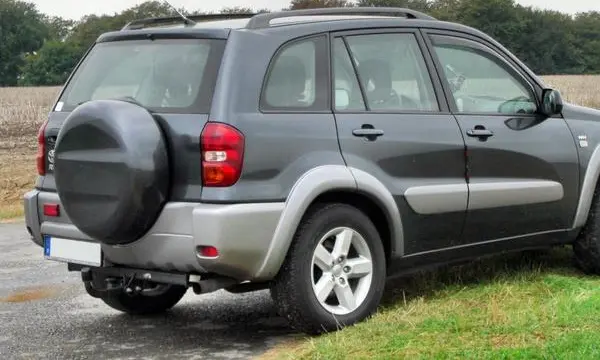 Toyota RAV4 II (XA20, facelift 2003) 5-door-0