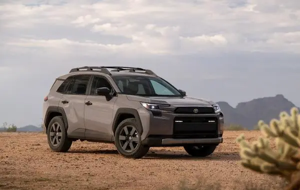 Toyota RAV4 VI-1
