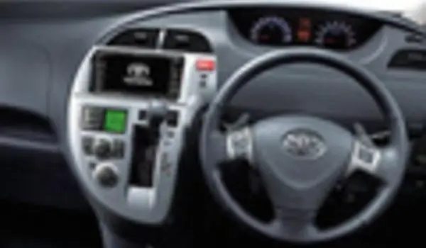 Toyota Ractis I-9