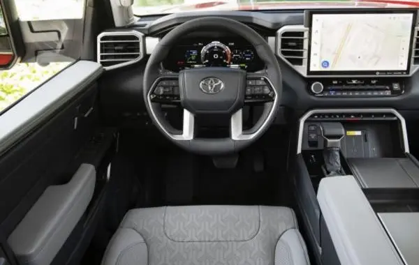 Toyota Sequoia III (XK80)-3