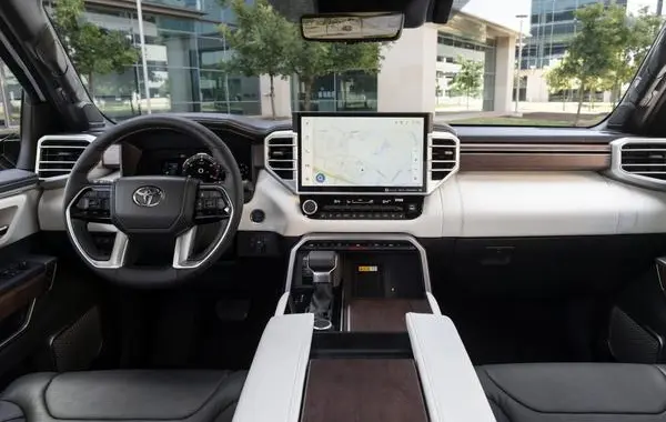 Toyota Sequoia III (XK80)-1