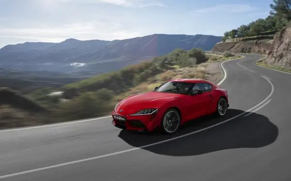 Toyota Supra V (A90)-1
