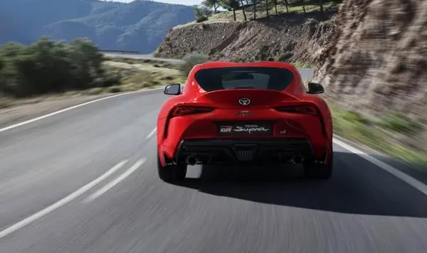 Toyota Supra V (A90)-3