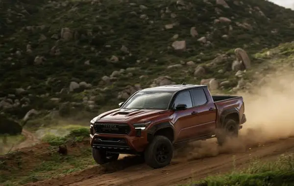 Toyota Tacoma IV Double Cab-6