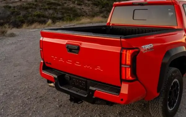 Toyota Tacoma IV Double Cab-3