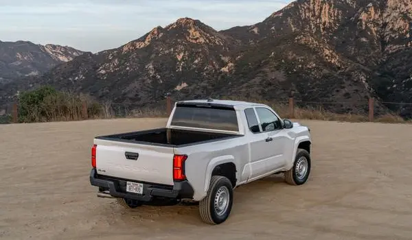 Toyota Tacoma IV XtraCab-5
