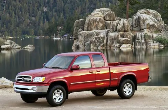 Toyota Tundra I