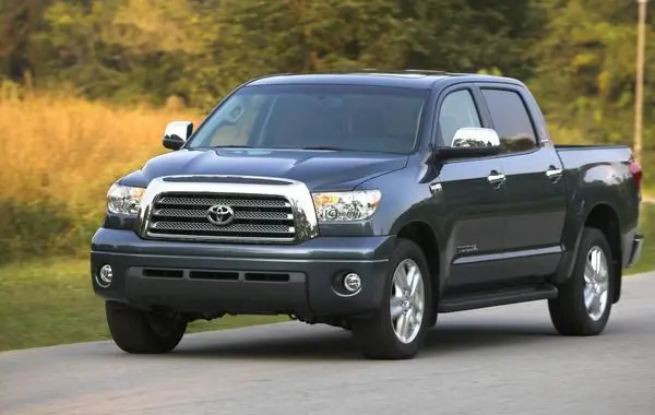 Toyota Tundra II CrewMax-6