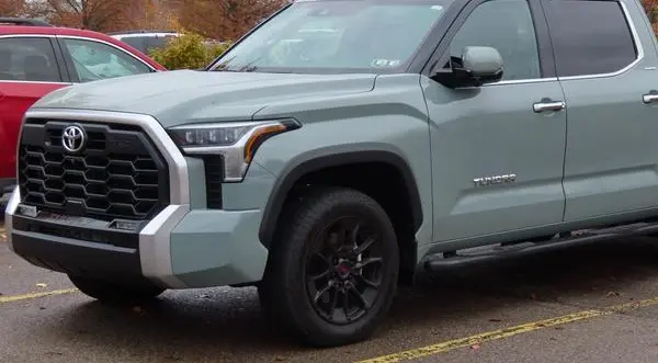 Toyota Tundra III CrewMax Short Bed-7